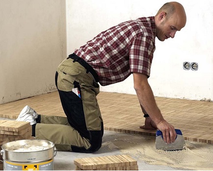 Укладка индустриального паркета